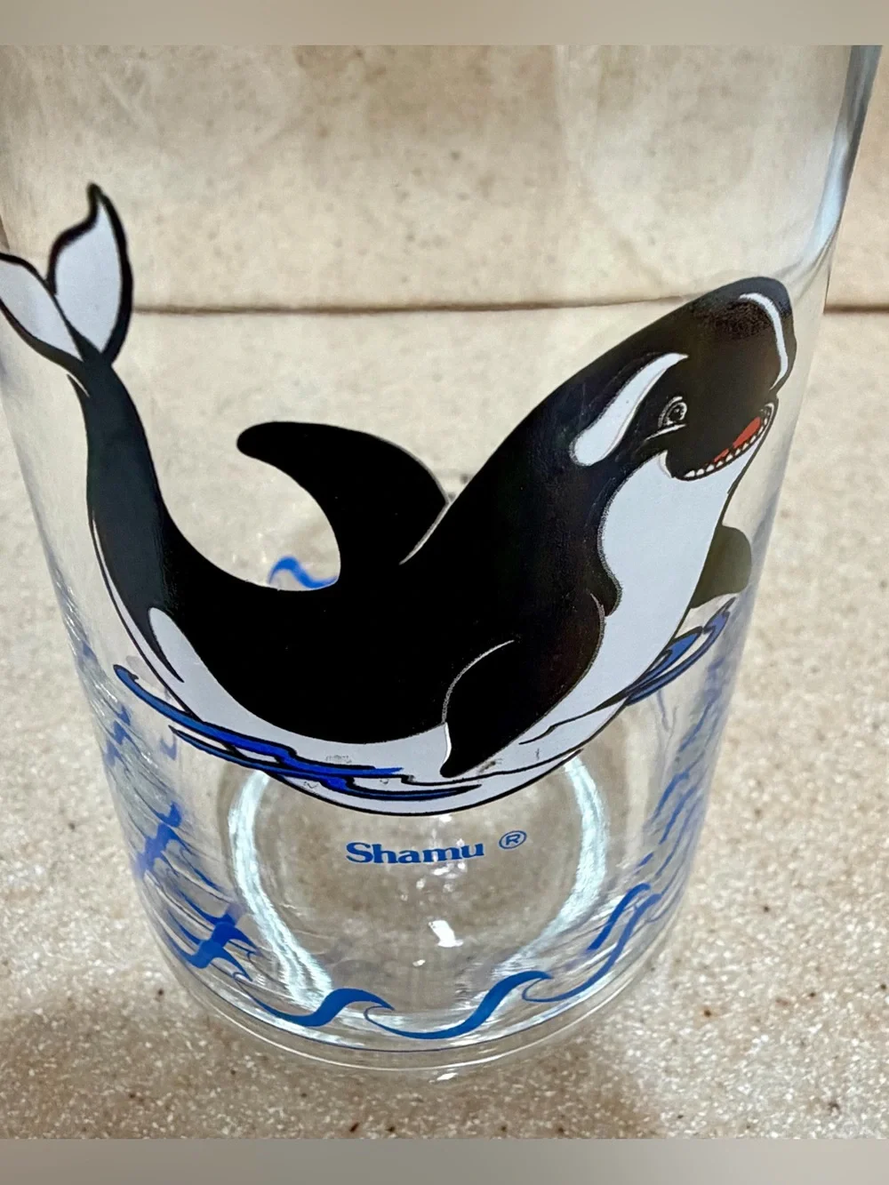 Vintage Glass Drinkware SeaWorld Shamu Black White Blue Orca Killer Whale 13 oz